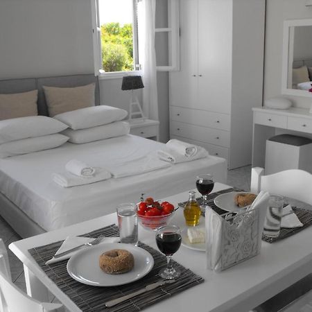Milos Bay Suites アダマス エクステリア 写真
