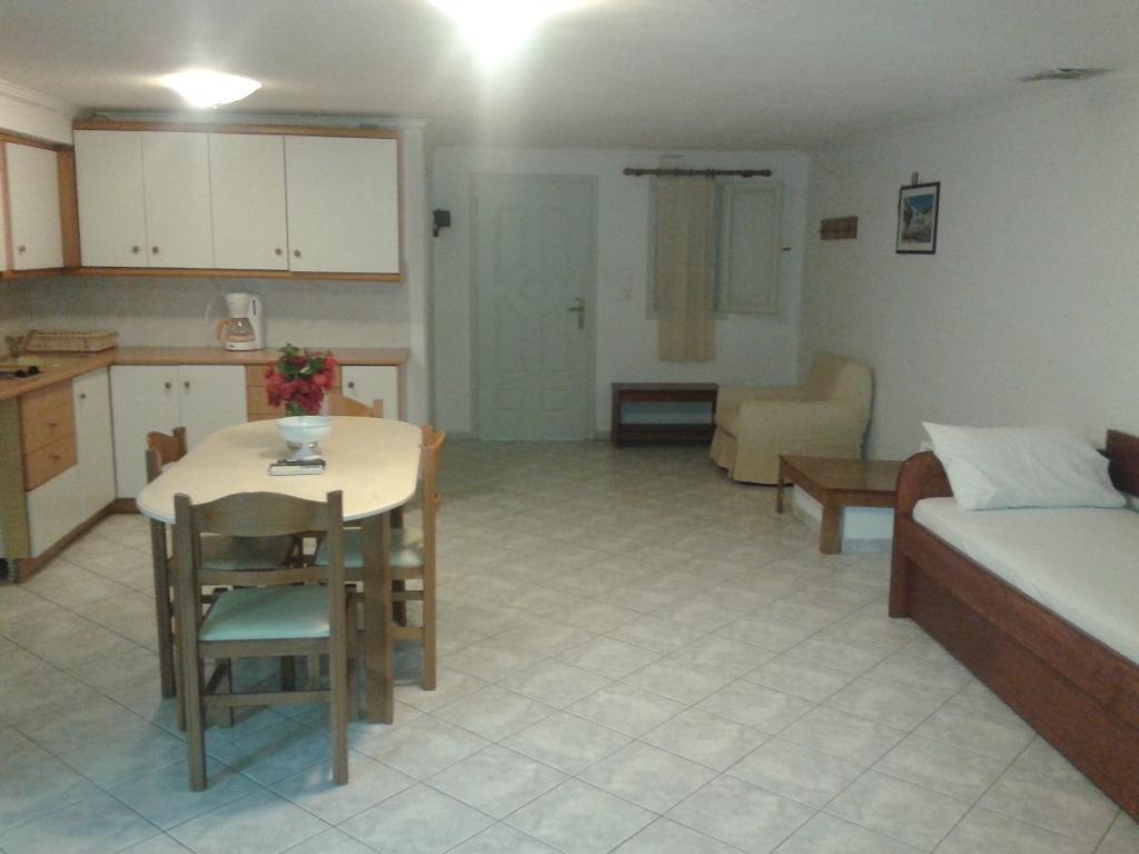Milos Bay Suites アダマス エクステリア 写真