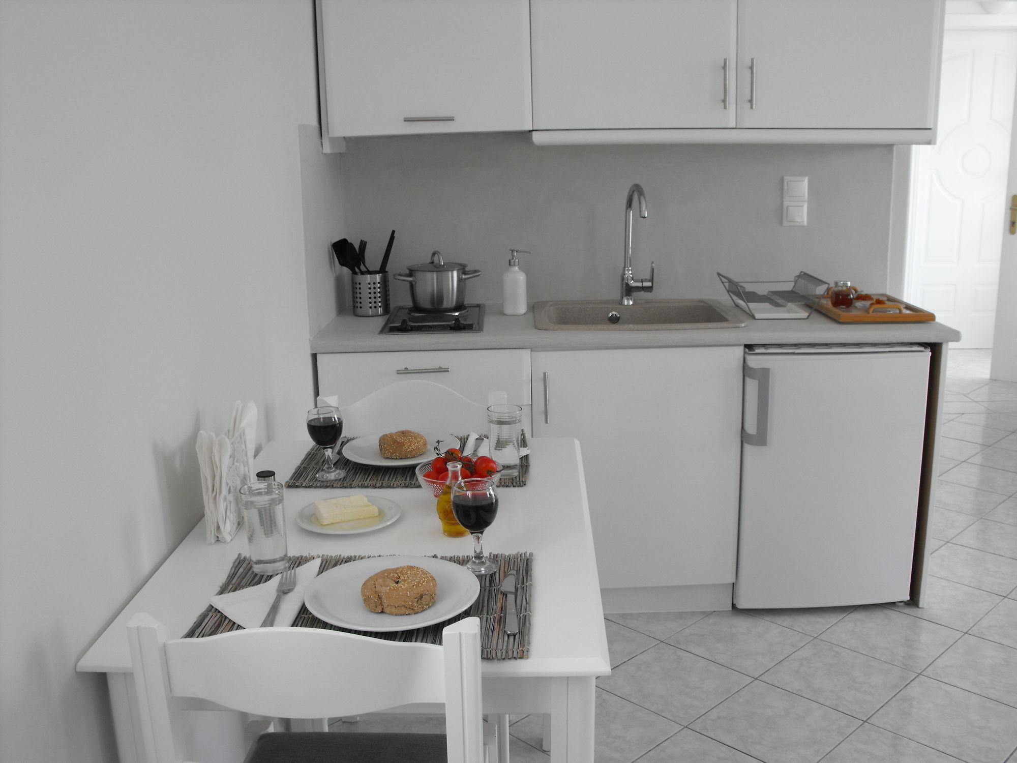 Milos Bay Suites アダマス エクステリア 写真