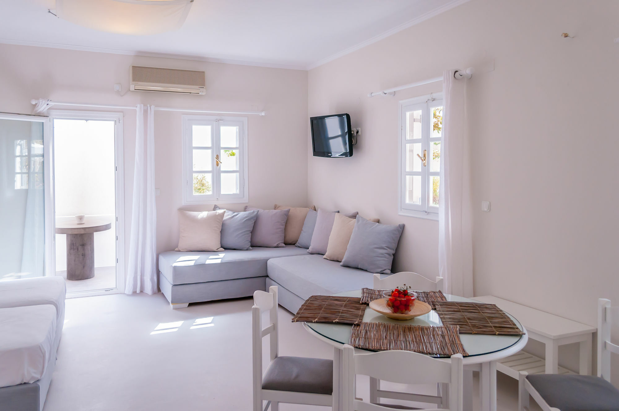 Milos Bay Suites アダマス エクステリア 写真