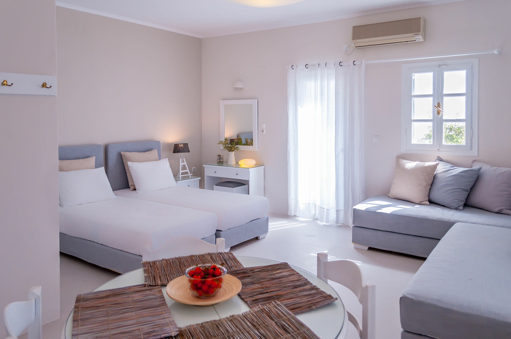 Milos Bay Suites アダマス エクステリア 写真